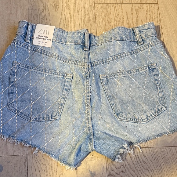 Zara Blue Jean Shorts with Diamond Pattern - Picture 3 of 3